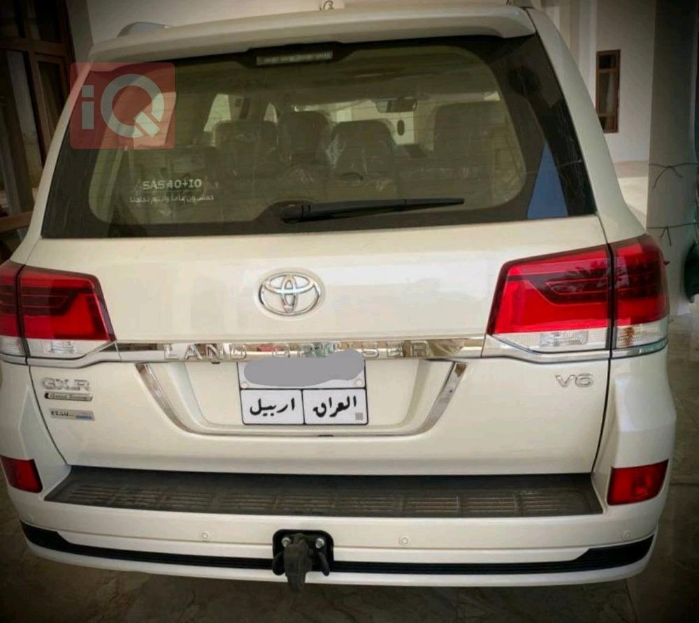 تۆیۆتا لاند کروزەر